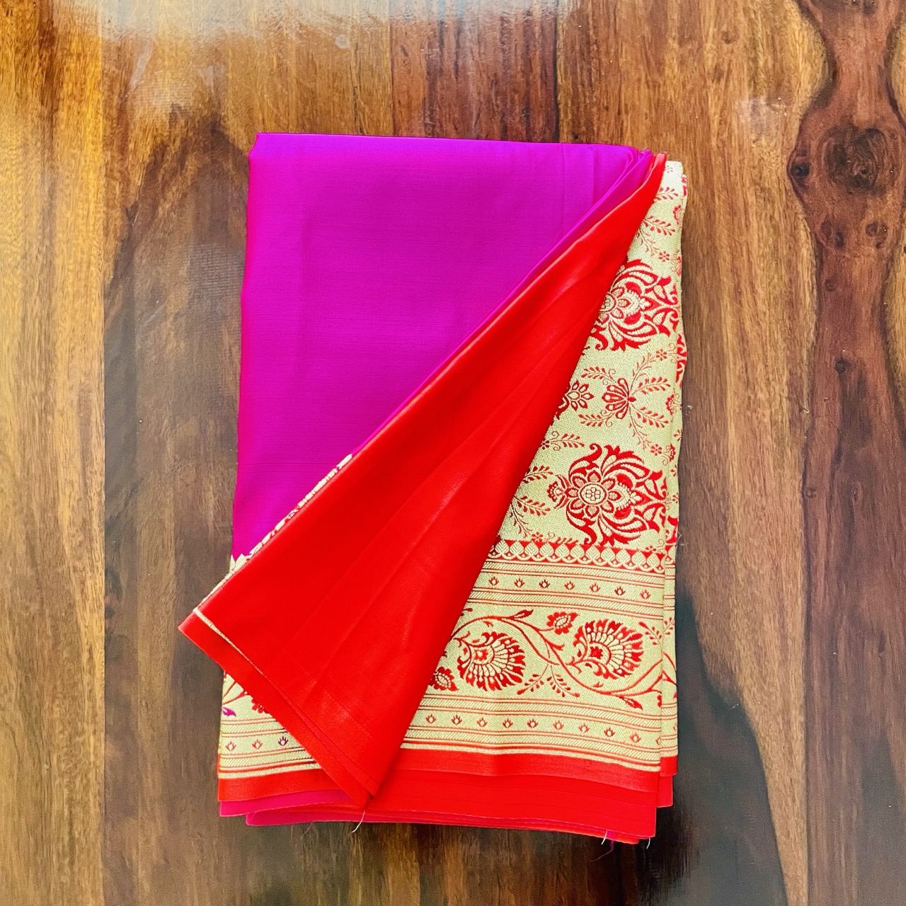 Gulabi Pure Silk Banarasi